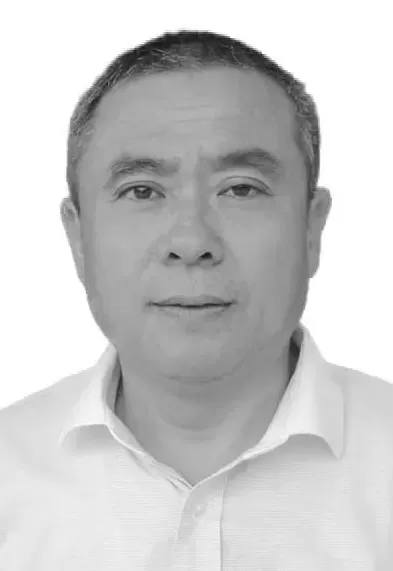 江西临川三中党总支书记梅军水查看教学楼屋顶漏水时意外坠楼，不幸去世-第1张图片-