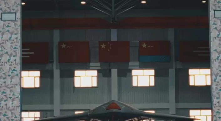 “玄龙”升空！空军首次发布有人无人协同画面-第2张图片-