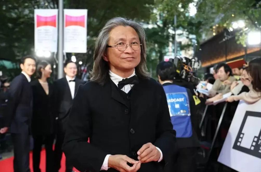 知名导演陈可辛出车祸，现场画面曝光，警方正调查-第1张图片-