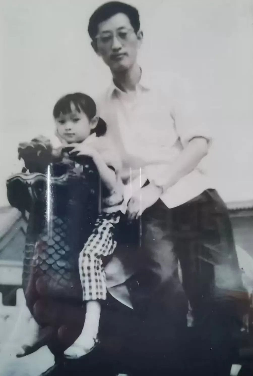 独家 | 演员吴越和她的篆刻家父亲-第1张图片-