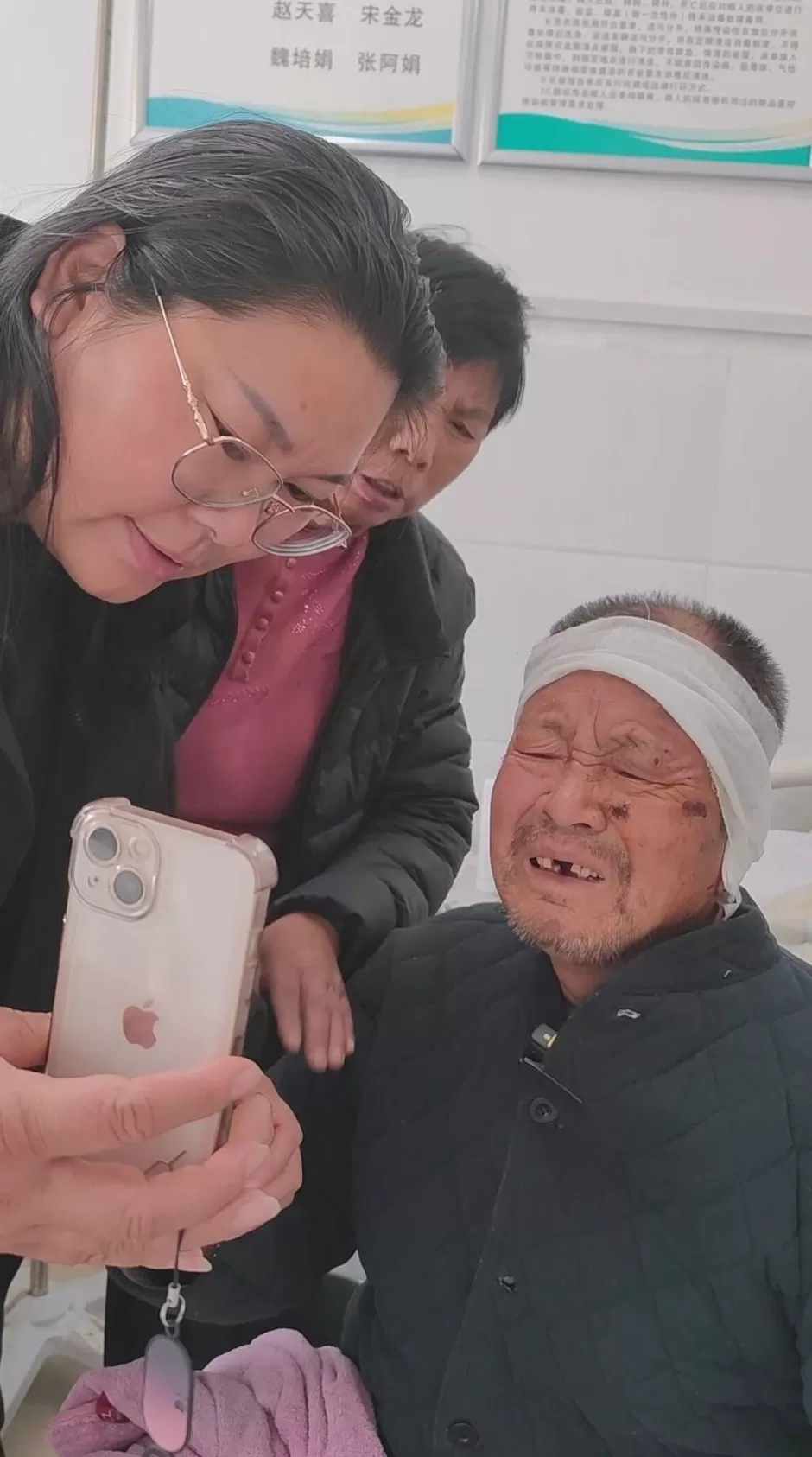 河南47岁残疾男子为救人，左腿卷入旋耕机被绞断，哽咽回应：就是对不起老婆-第5张图片-