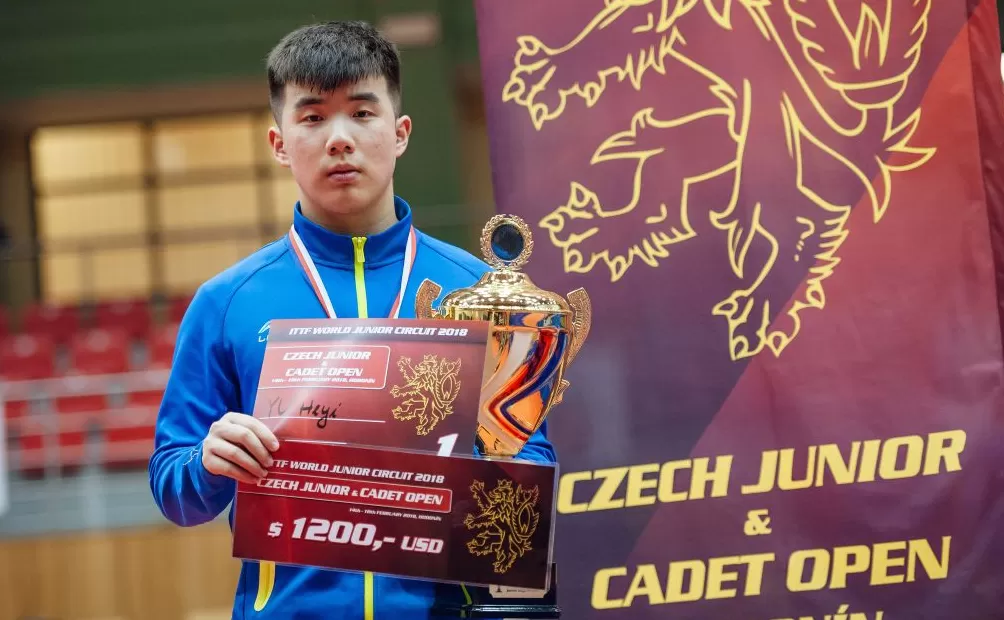 现场｜于何一是谁？他是中国乒乓的“野球帝”-第3张图片-