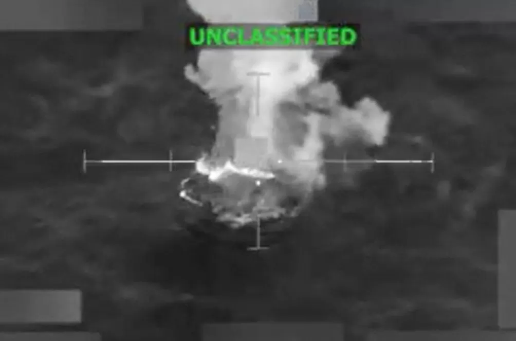 美国打击“贩毒船”遭质疑，英国、哥伦比亚暂停对美分享部分情报-第1张图片-