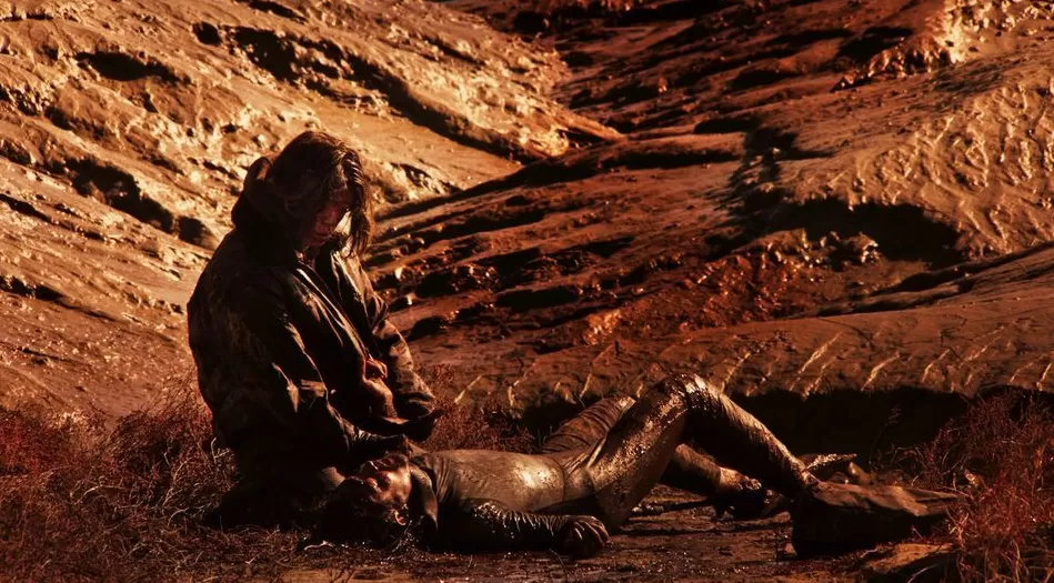 《遗鳍》：韩国怪兽电影的流变与东亚导演的现实焦虑投射-第6张图片-