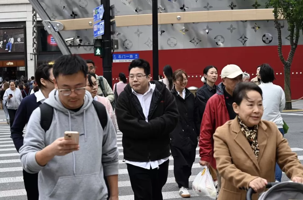第1现场｜台风“凤凰”携冷空气造风雨，申城下周断崖式降温-第12张图片-