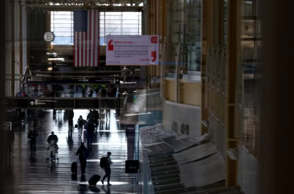 第1现场|全美约6%航班被取消,政府“停摆”重创航空运营-第3张图片- 第1现场|全美约6%航班被取消,政府“停摆”重创航空运营-第3张图片-