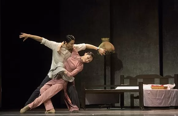 “电波”800场,朱洁静:我从泥土缝里重新长了一遍-第4张图片- “电波”800场,朱洁静:我从泥土缝里重新长了一遍-第4张图片-