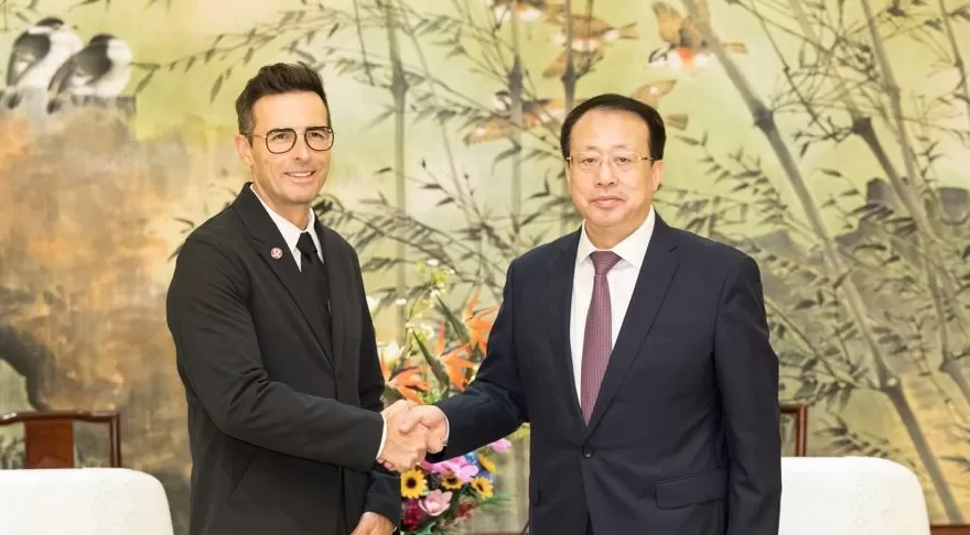 龚正市长会见露露乐蒙全球首席执行官，希望企业支持上海建设全球著名体育城市-第1张图片-