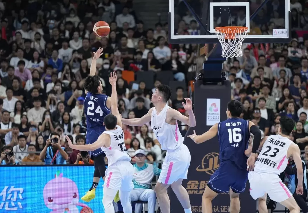 时隔12年广东再摘男篮金牌，杜锋从球员到教练成就三冠王-第2张图片-