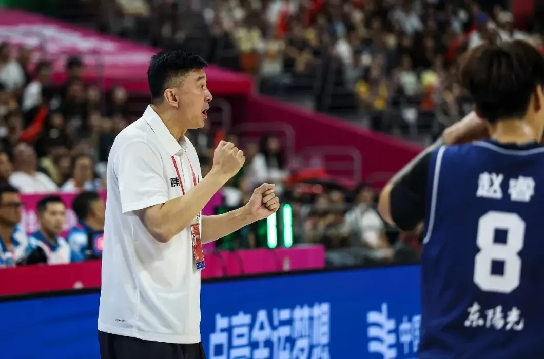 时隔12年广东再摘男篮金牌，杜锋从球员到教练成就三冠王-第5张图片-