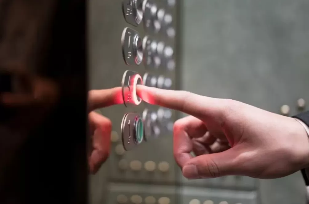 小区电梯广告的开与关，到底谁说了算？-第4张图片-