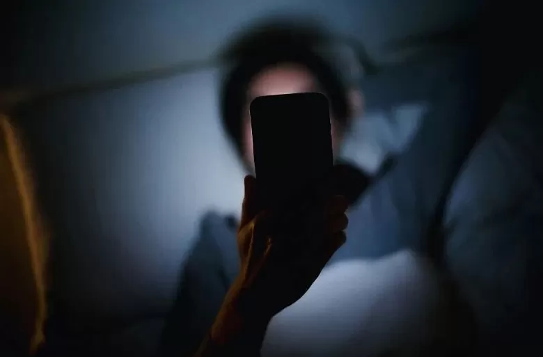 30岁小伙长期熬夜智力退回3岁年轻人患“脑膜炎”病例为何频发？-第2张图片-