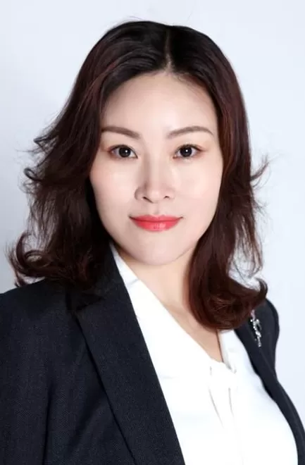 女外交官侯艳琪即将离任中国驻东盟大使-第2张图片-