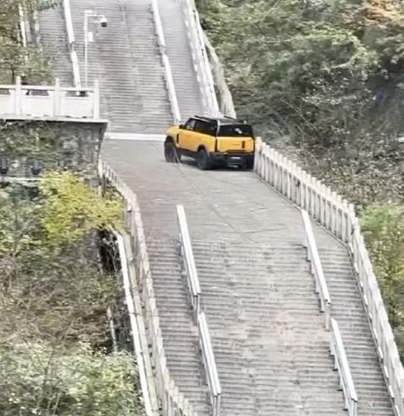 马上评|奇瑞测试“翻车”,汽车营销多一些诚实吧-第1张图片- 马上评|奇瑞测试“翻车”,汽车营销多一些诚实吧-第1张图片-