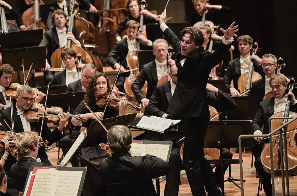 莱布雷希特专栏:2025,西方古典音乐界的哀鸿遍野之年-第3张图片- 莱布雷希特专栏:2025,西方古典音乐界的哀鸿遍野之年-第3张图片-