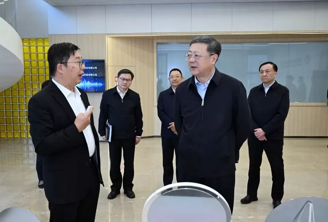 坚定加速转型升级，精心谋划好“十五五”发展蓝图！陈吉宁在嘉定区开展专题调研并主持召开座谈会-第1张图片-