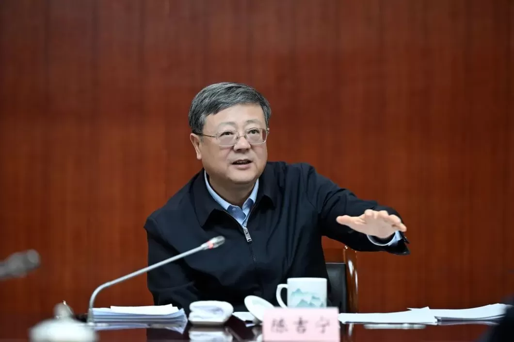 坚定加速转型升级，精心谋划好“十五五”发展蓝图！陈吉宁在嘉定区开展专题调研并主持召开座谈会-第2张图片-