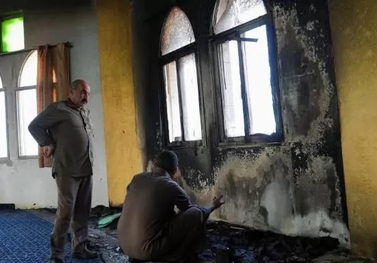 以色列定居者在约旦河西岸纵火焚烧清真寺-第1张图片- 以色列定居者在约旦河西岸纵火焚烧清真寺-第1张图片-