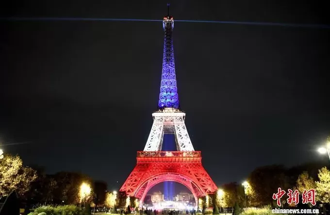 巴黎系列恐怖袭击十周年法国举办悼念活动-第1张图片- 巴黎系列恐怖袭击十周年法国举办悼念活动-第1张图片-