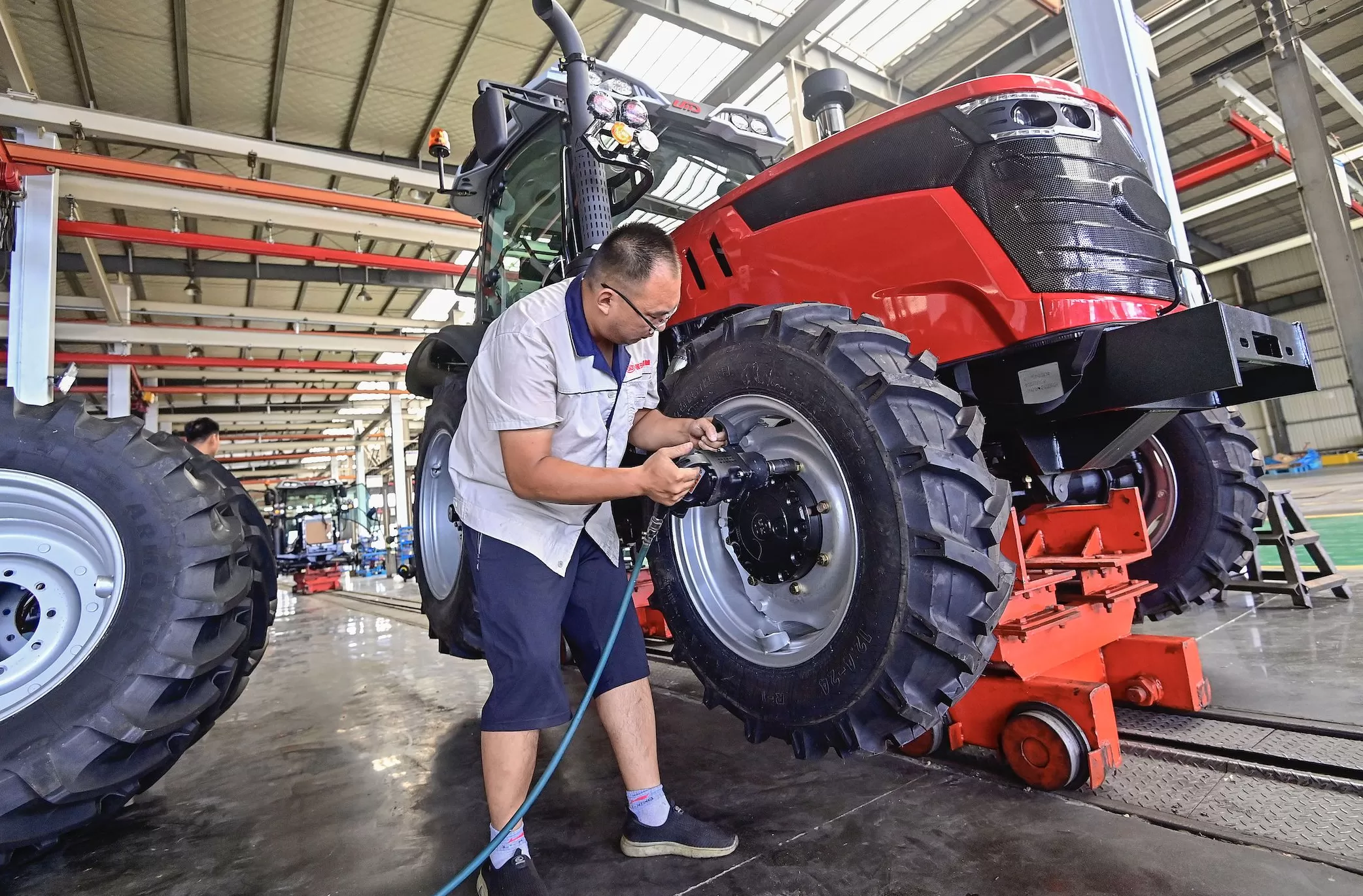 10月工业增速高位放缓，高技术制造业仍有亮眼表现-第1张图片-