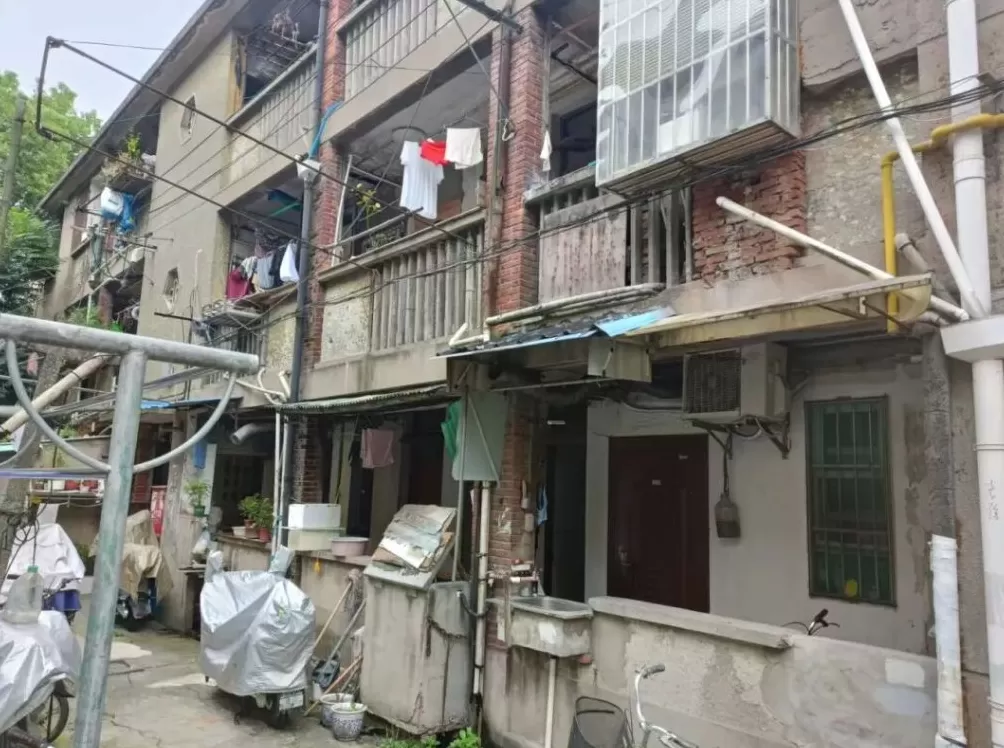 上海一原拆原建项目主体封顶，原住居民参观样板间监督质量-第2张图片-