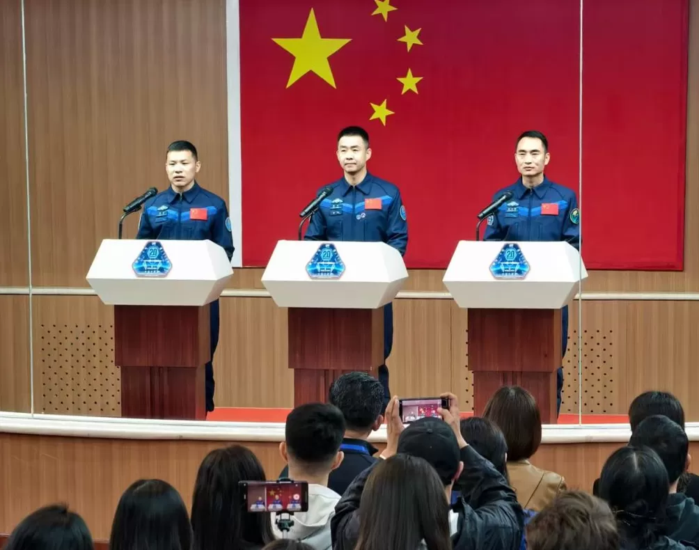 图说|神舟二十乘组凯旋:镜头内外两个王杰的航天缘-第4张图片- 图说|神舟二十乘组凯旋:镜头内外两个王杰的航天缘-第4张图片-