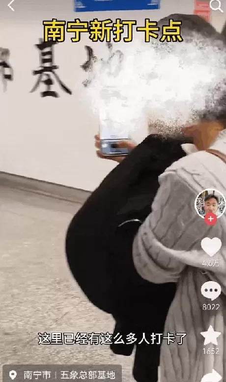 对地铁拉屎狂魔的恶搞,好笑又无奈-第10张图片- 对地铁拉屎狂魔的恶搞,好笑又无奈-第10张图片-