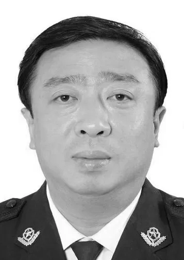 北京市公安局副局长董亦军突发疾病去世,中央政法委发文号召学习-第1张图片- 北京市公安局副局长董亦军突发疾病去世,中央政法委发文号召学习-第1张图片-