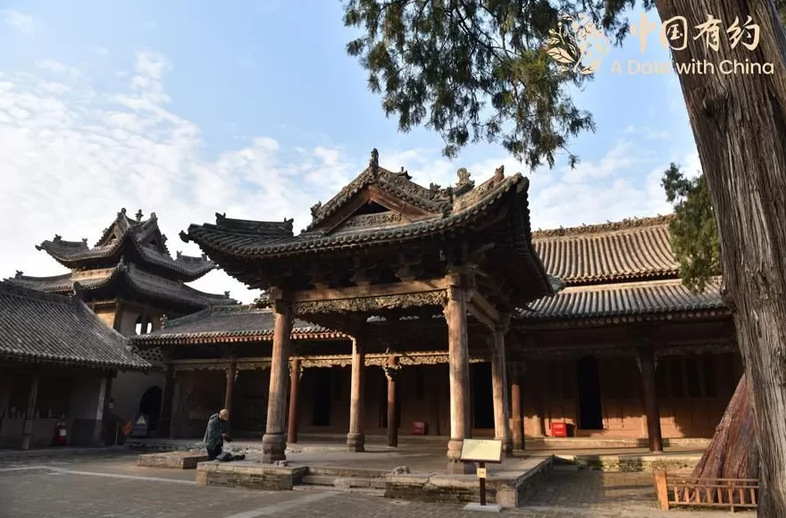 中国有约|国际友人走进“活着的明清小城”感受汾城古建筑群的历史魅力-第9张图片- 中国有约|国际友人走进“活着的明清小城”感受汾城古建筑群的历史魅力-第9张图片-