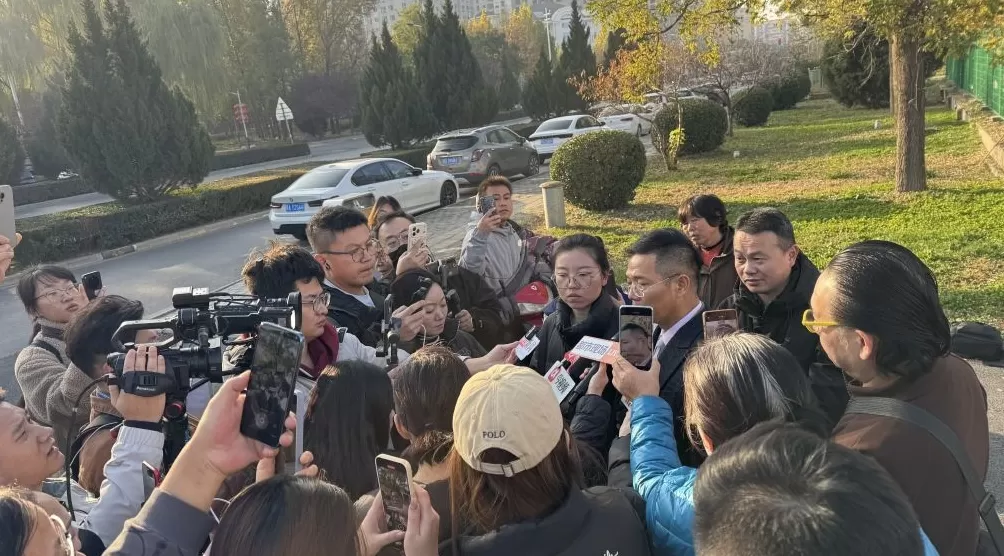 山西“狗咬人被摔死”命案调查:纠纷如何升级,“反杀”是否防卫过度?-第1张图片- 山西“狗咬人被摔死”命案调查:纠纷如何升级,“反杀”是否防卫过度?-第1张图片-