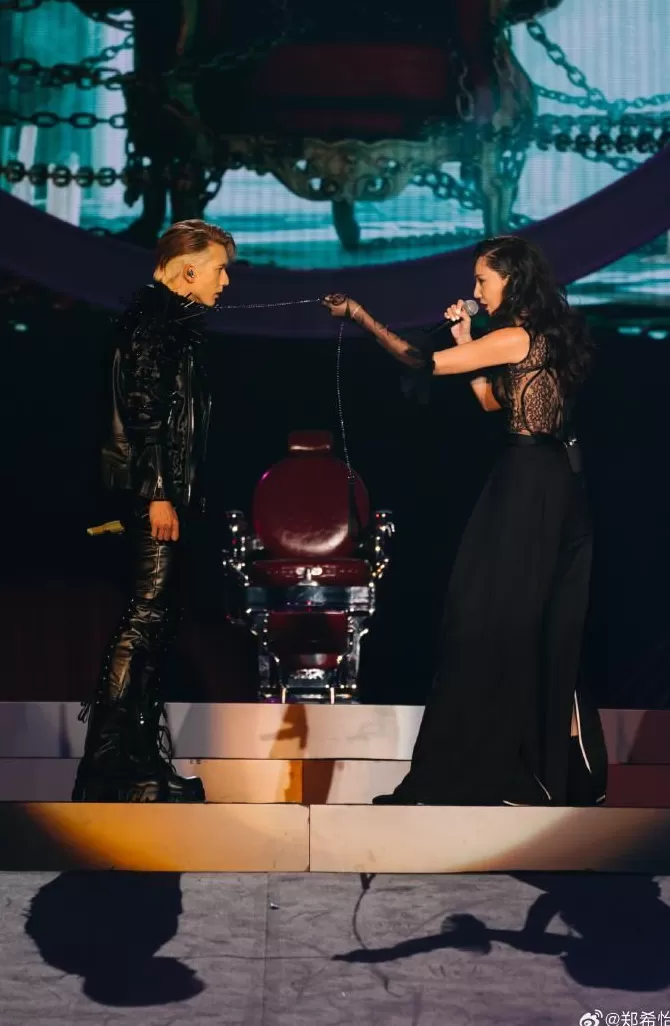 顶流脱衣、天后“下乡”,巨星天团集体“打工”救老板?-第3张图片- 顶流脱衣、天后“下乡”,巨星天团集体“打工”救老板?-第3张图片-