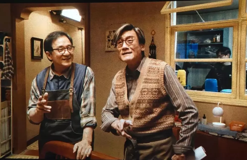 顶流脱衣、天后“下乡”,巨星天团集体“打工”救老板?-第26张图片- 顶流脱衣、天后“下乡”,巨星天团集体“打工”救老板?-第26张图片-