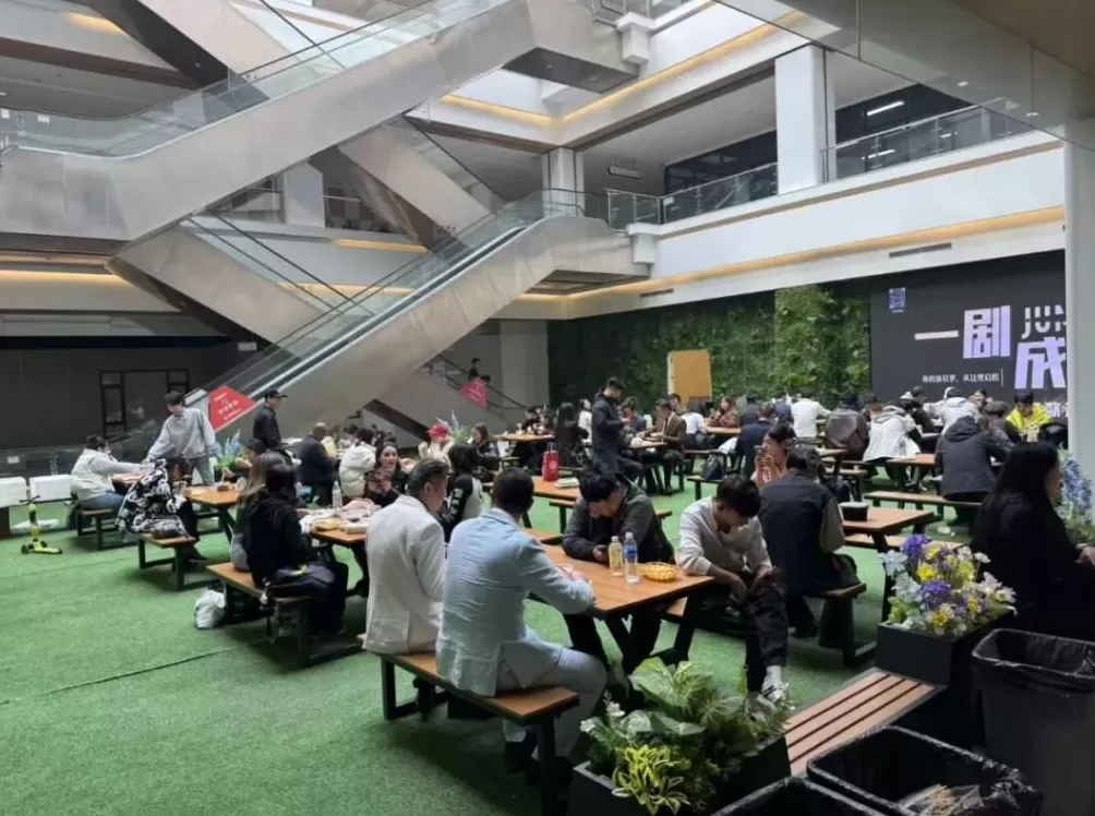 这些霸总富婆,救活郑州烂尾楼-第12张图片- 这些霸总富婆,救活郑州烂尾楼-第12张图片-