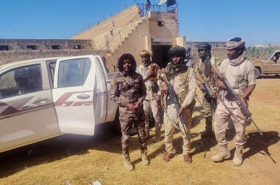 这里已被屠城，血迹太空可见-第7张图片-