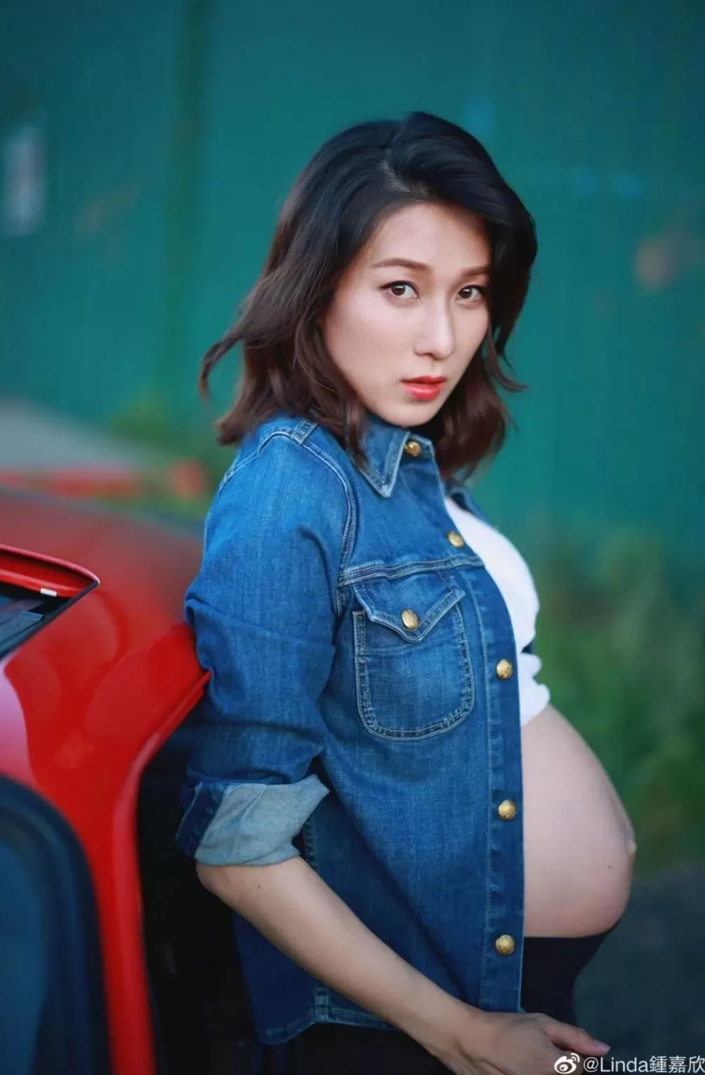 知名女星钟嘉欣起诉丈夫,争夺三个孩子抚养权-第2张图片- 知名女星钟嘉欣起诉丈夫,争夺三个孩子抚养权-第2张图片-