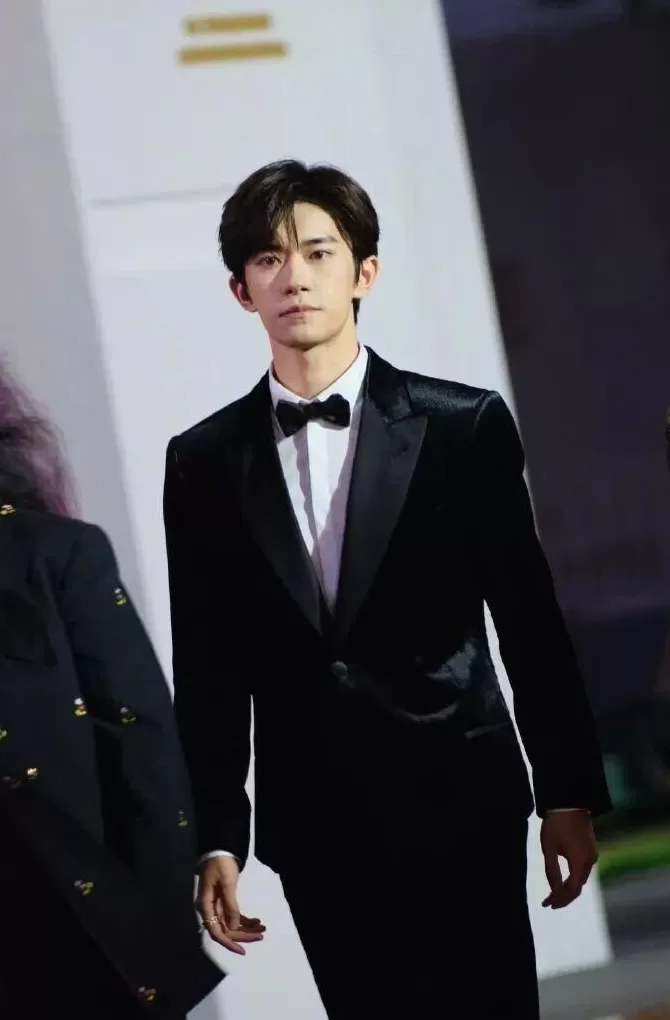 金鸡奖获奖全名单!易烊千玺、宋佳分获最佳男、女主角奖-第1张图片- 金鸡奖获奖全名单!易烊千玺、宋佳分获最佳男、女主角奖-第1张图片-