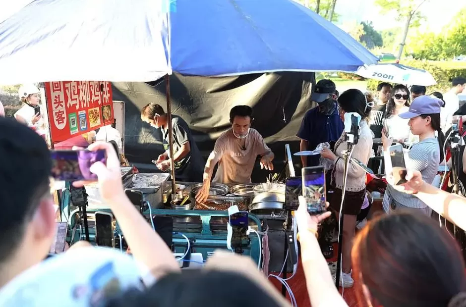 当越来越多的摊贩成为网红-第2张图片- 当越来越多的摊贩成为网红-第2张图片-