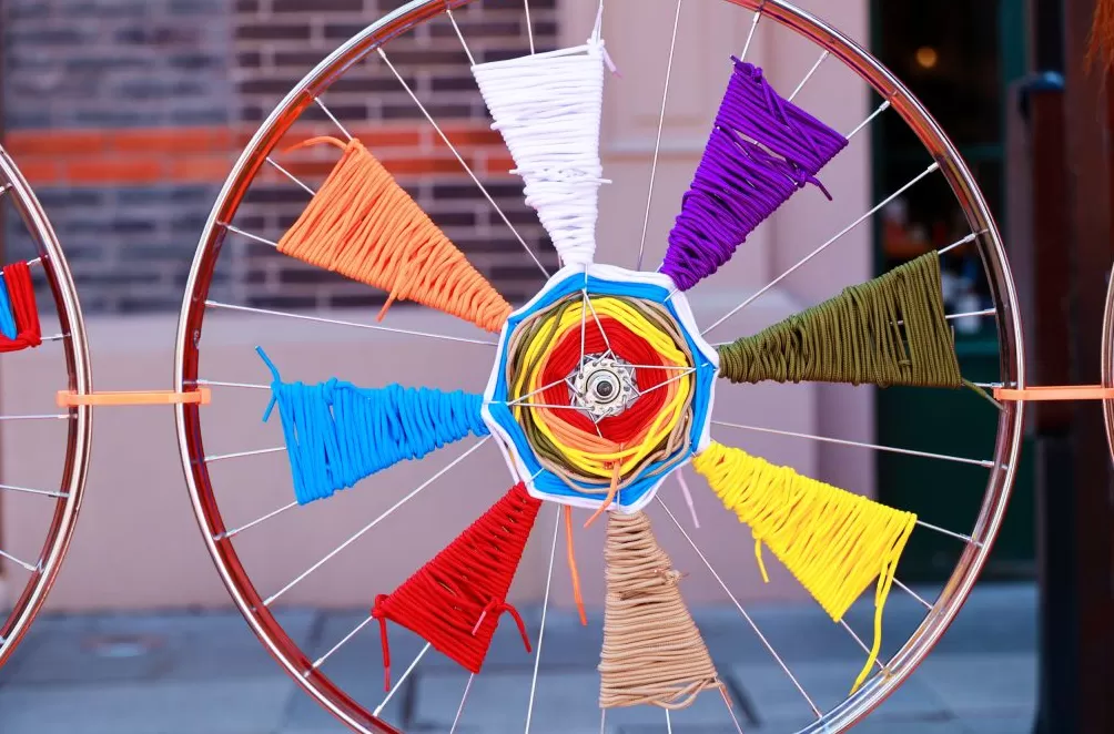 解锁周末新玩法!“热艺生活·动能之径” 引领体育时尚潮流-第6张图片- 解锁周末新玩法!“热艺生活·动能之径” 引领体育时尚潮流-第6张图片-