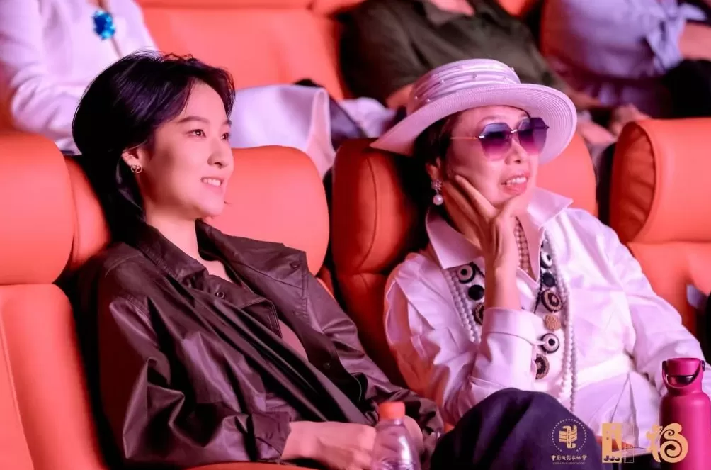 福建戏曲电影《双蝶扇》获金鸡奖,年轻团队如何打造国风审美-第5张图片- 福建戏曲电影《双蝶扇》获金鸡奖,年轻团队如何打造国风审美-第5张图片-