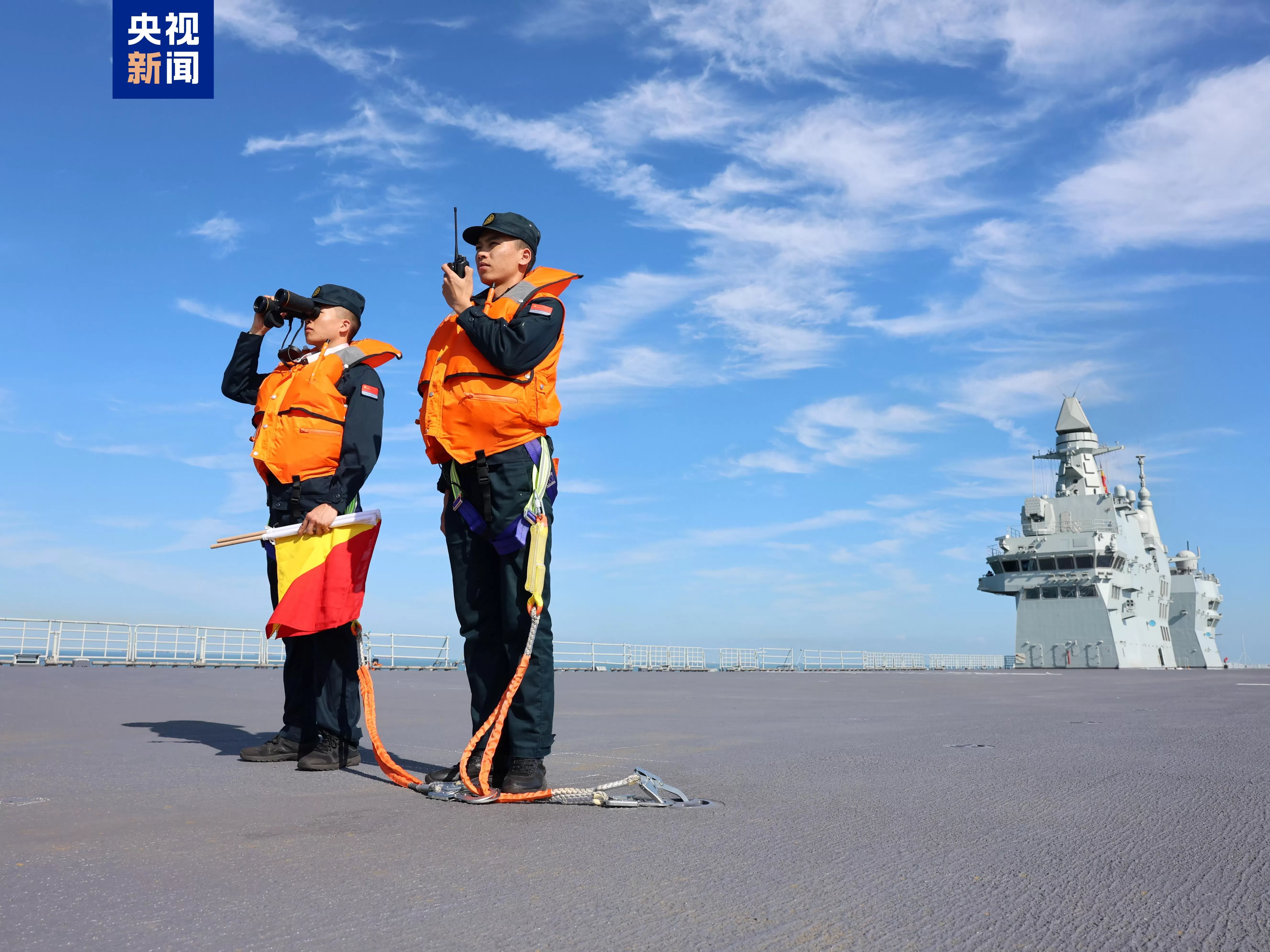 海军四川舰顺利完成首次航行试验-第3张图片- 海军四川舰顺利完成首次航行试验-第3张图片-