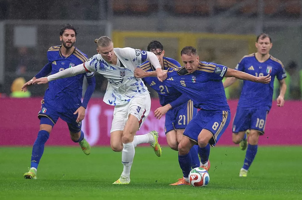 体坛联播|葡萄牙屠杀弱旅晋级,哈兰德双响送意大利去附加赛-第12张图片- 体坛联播|葡萄牙屠杀弱旅晋级,哈兰德双响送意大利去附加赛-第12张图片-