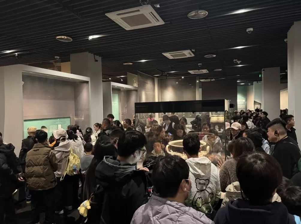 秋假带火淡季旅游市场,多地景区齐发门票约满公告,网友:以为又过了一遍五一十一-第6张图片- 秋假带火淡季旅游市场,多地景区齐发门票约满公告,网友:以为又过了一遍五一十一-第6张图片-