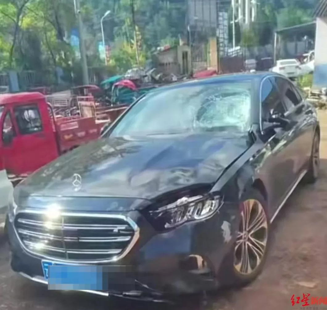 丈夫肇事逃逸被刑拘,网红小英再成焦点,云南寻甸村民:已数月未住村里-第6张图片- 丈夫肇事逃逸被刑拘,网红小英再成焦点,云南寻甸村民:已数月未住村里-第6张图片-