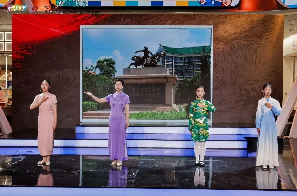 千年曲艺碰撞都市烟火,长三角青少年曲艺展演走进嘉定商圈-第4张图片- 千年曲艺碰撞都市烟火,长三角青少年曲艺展演走进嘉定商圈-第4张图片-