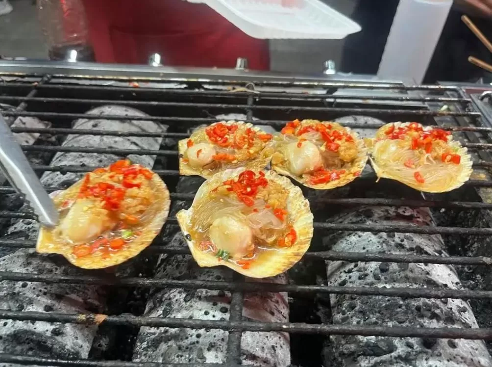 4分钱壳+3毛钱肉,“拼接品”烤扇贝利润超60%-第1张图片- 4分钱壳+3毛钱肉,“拼接品”烤扇贝利润超60%-第1张图片-