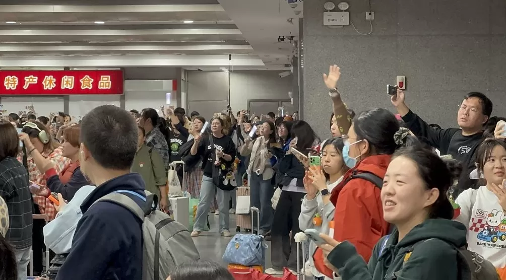 铁路上海站再开五月天演唱会专列,始发上座率超106.8%-第1张图片- 铁路上海站再开五月天演唱会专列,始发上座率超106.8%-第1张图片-