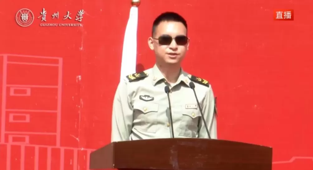 见到杜富国,张桂梅老师哭了-第7张图片- 见到杜富国,张桂梅老师哭了-第7张图片-