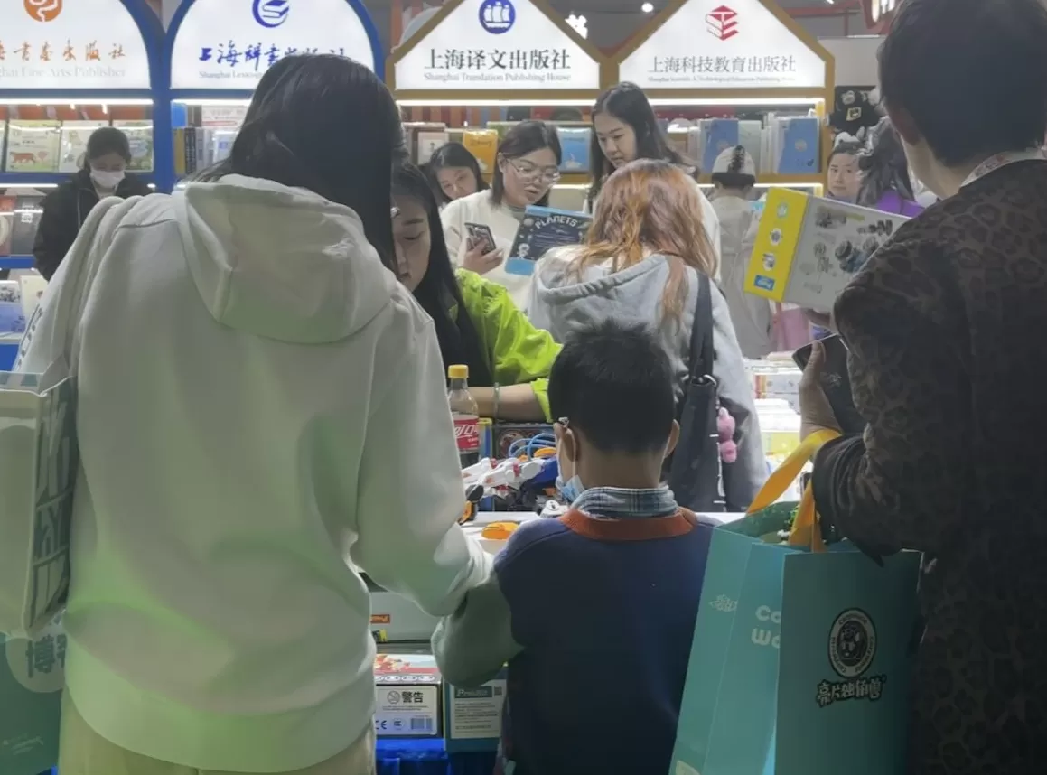 今年前10个月,抖音、小红书等内容电商卖出了47.6%的少儿图书-第3张图片- 今年前10个月,抖音、小红书等内容电商卖出了47.6%的少儿图书-第3张图片-