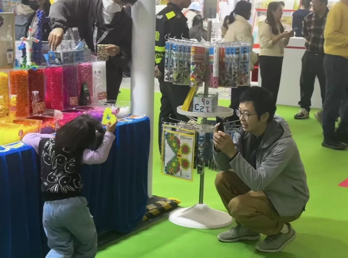 今年前10个月,抖音、小红书等内容电商卖出了47.6%的少儿图书-第4张图片- 今年前10个月,抖音、小红书等内容电商卖出了47.6%的少儿图书-第4张图片-