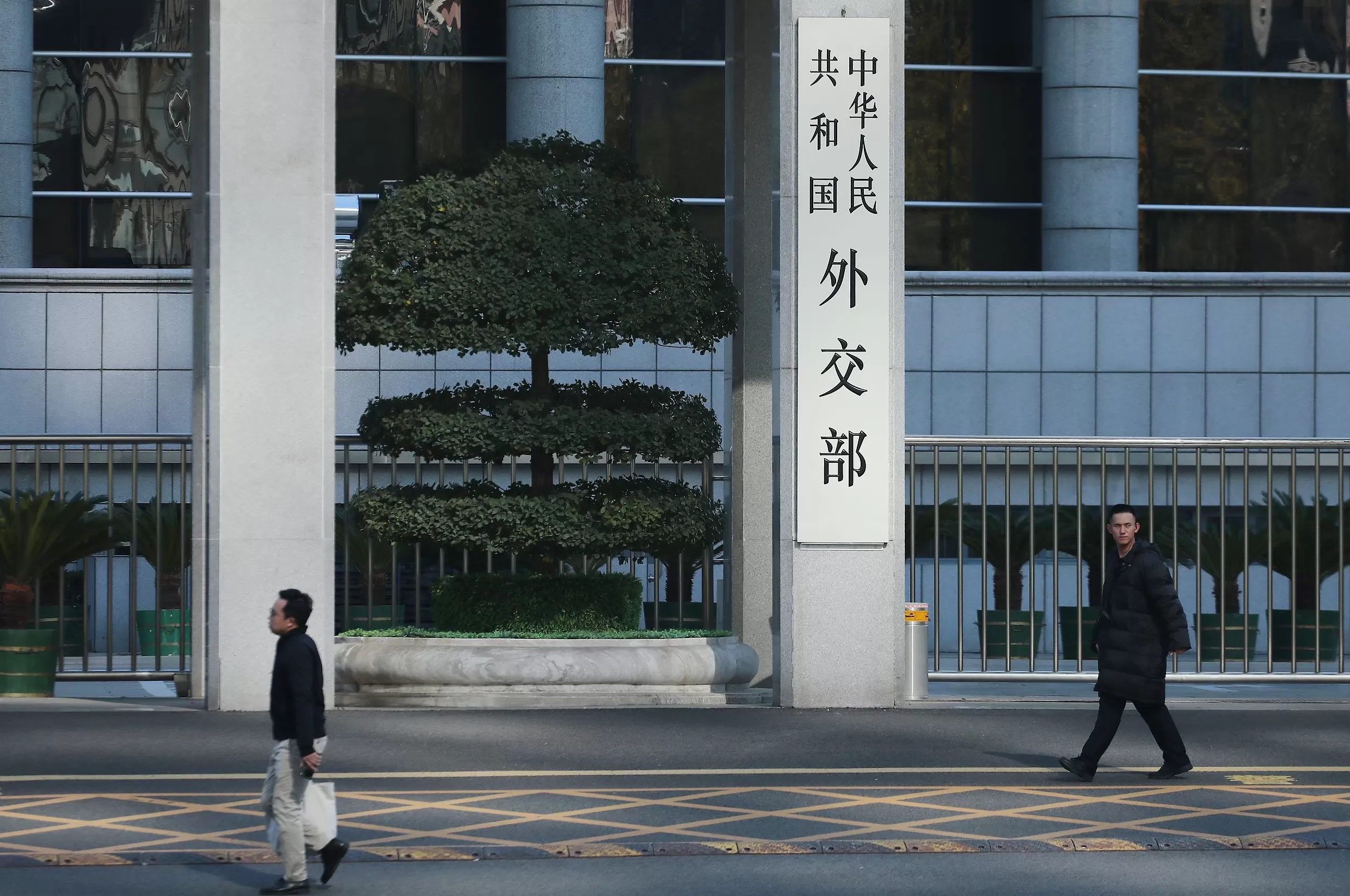 日本外务省高官今日访华,将解释首相涉台言论-第1张图片- 日本外务省高官今日访华,将解释首相涉台言论-第1张图片-